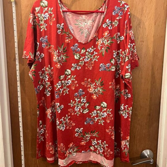 Size 3XL - Rust Red and Floral Short Sleeve Pullover Blouse - Picture 1 of 5